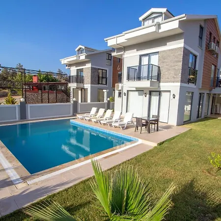 Kayapark 4+1 Villa, Oezel Havuzlu, Villa *