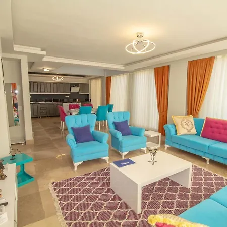 Villa Kayapark 4+1 Villa, Oezel Havuzlu, *