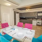 Kayapark 4+1 Villa, Oezel Havuzlu, *
