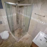 Kayapark 4+1 Villa, Oezel Havuzlu, וילה *