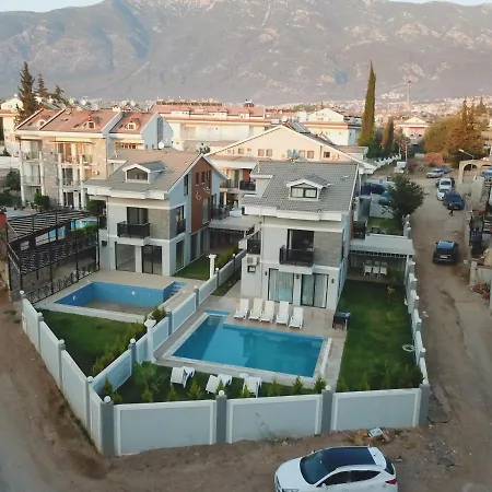 Kayapark 4+1 Villa, Oezel Havuzlu, Willa Fethiye