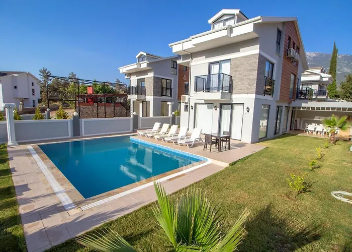 Kayapark 4+1 Villa, Oezel Havuzlu, Willa *