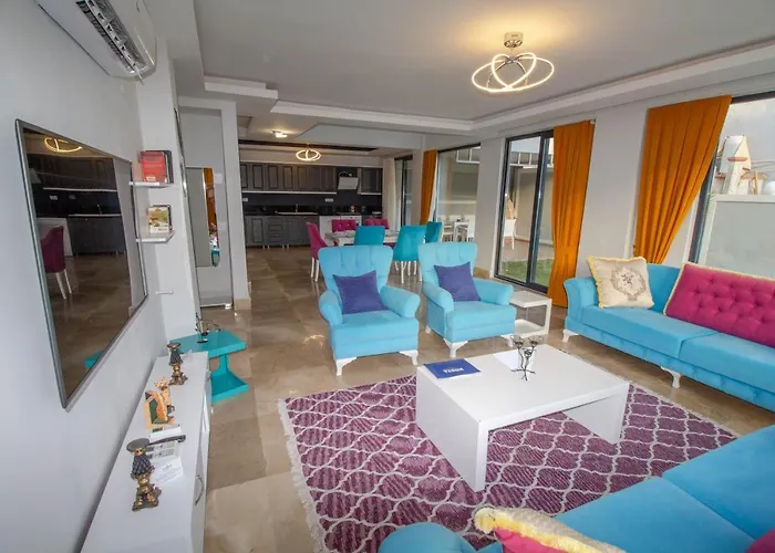 Villa Kayapark 4+1 Villa, Oezel Havuzlu, *