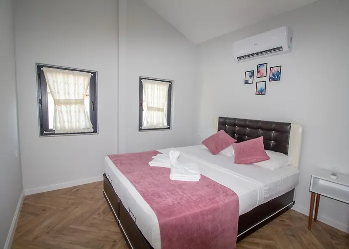 Kayapark 4+1 Villa, Oezel Havuzlu, Willa